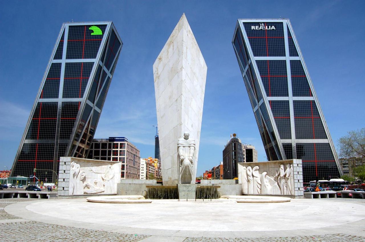 Adosado Cerca Plaza Castilla - Apartamento Cuzco Madrid Luaran gambar