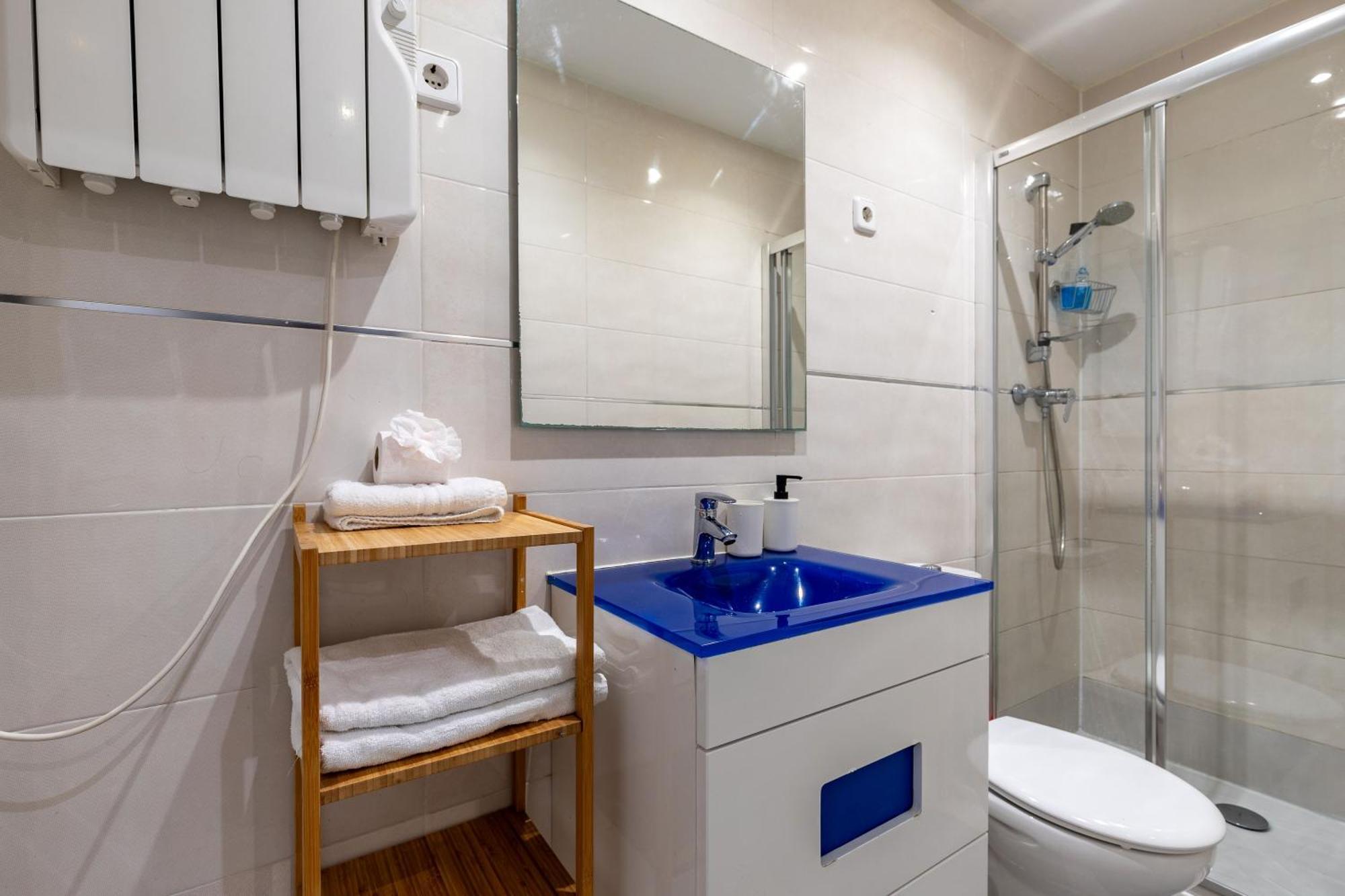 Adosado Cerca Plaza Castilla - Apartamento Cuzco Madrid Luaran gambar